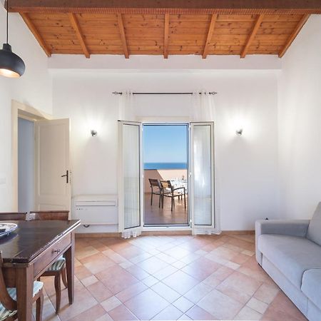 Sea Front Terrace Marco Polo Apartment Алгеро Екстериор снимка