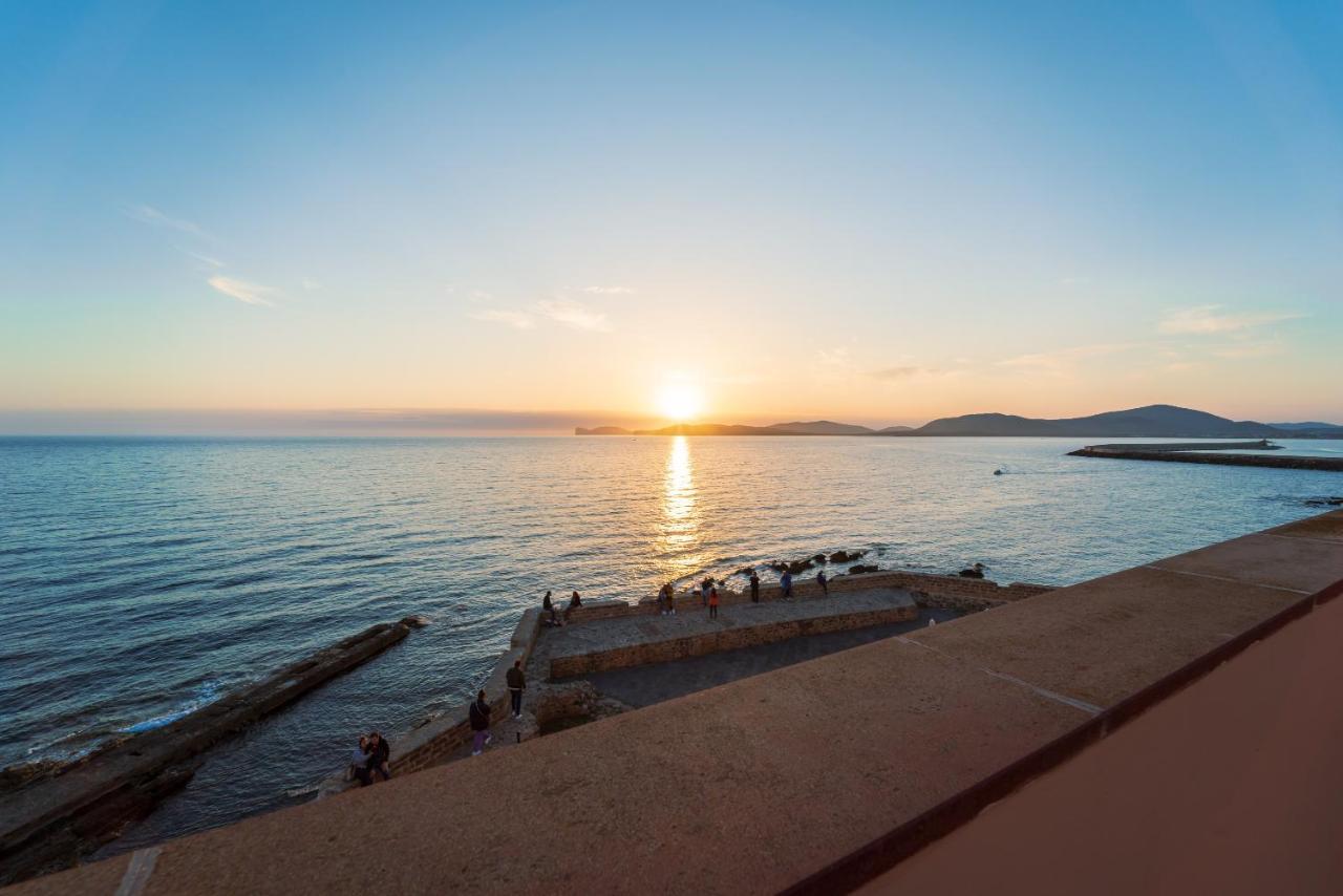 Sea Front Terrace Marco Polo Apartment Алгеро Екстериор снимка